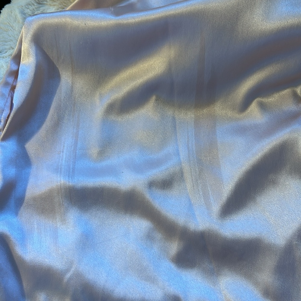 Victoria’s Secret Rose Champagne Satin Robe – Size S/M / P/M - Picture 11 of 12